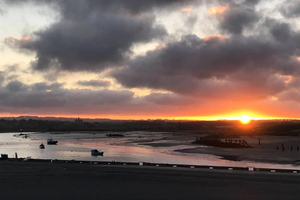 On The Harbour - Unrivalled Views Of Amble'S Harbour And Estuary Exterior photo